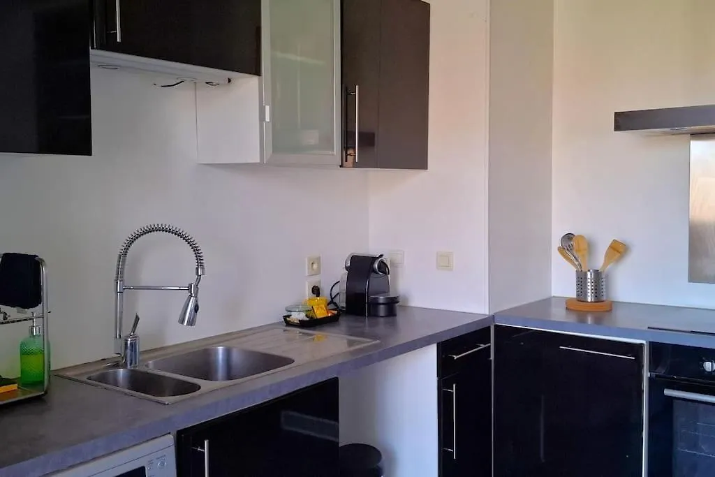 Perle Centre-Ville, T2 Tout Confort Avec Balcon Saint-Priest  0*, Saint-Priest (Rhone)