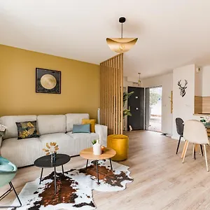 Le Nouveau Monde - Chic Et Confortable Appartement