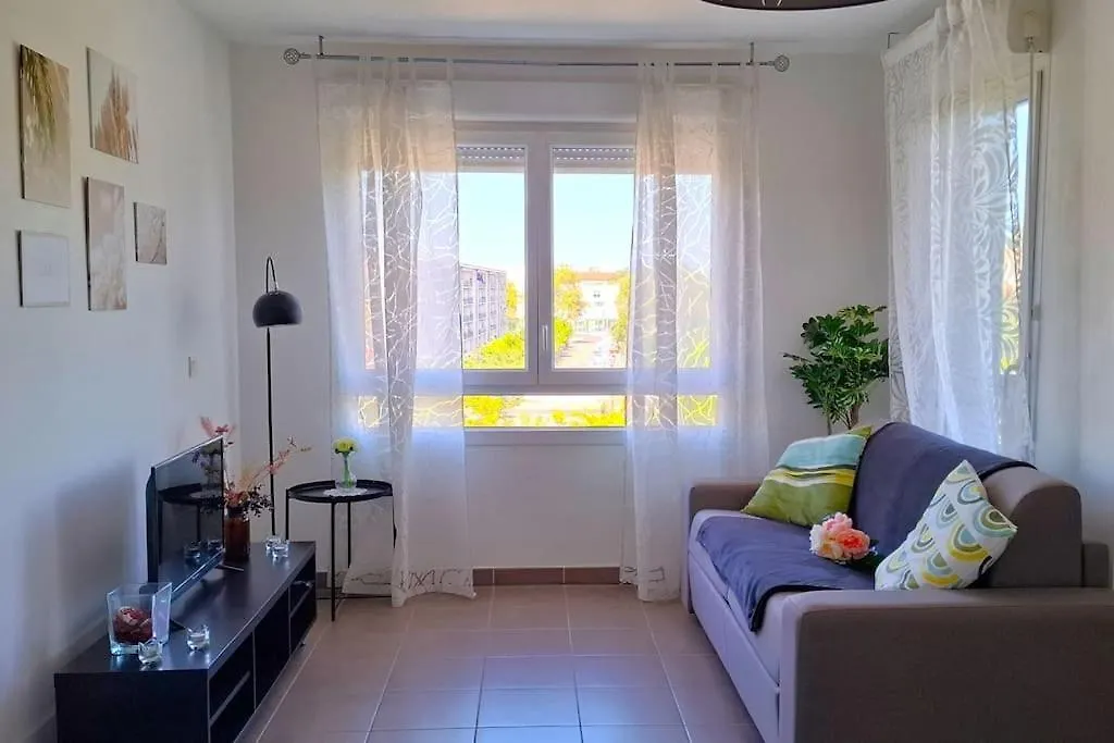 Perle Centre-Ville, T2 Tout Confort Avec Balcon contacts